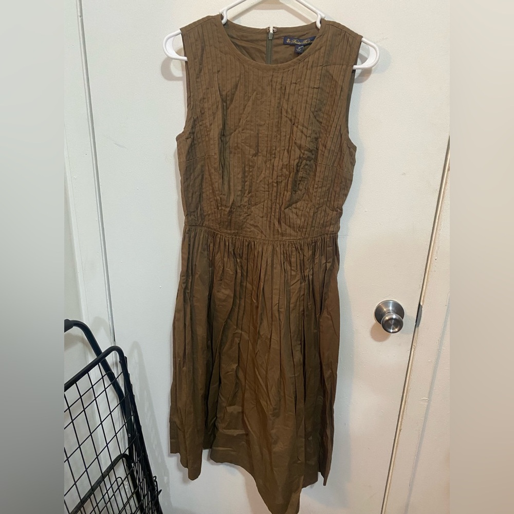 Brooks Brothers Sleeveless Olive Midi Dress